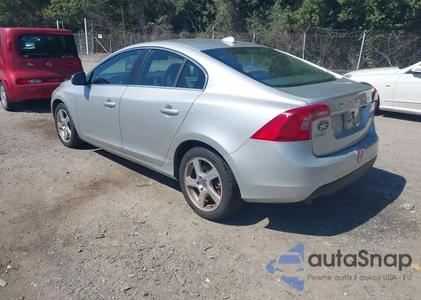 2012 Volvo S60 T5 z USA, uszkodzony, nr VIN YV1622FS6C2134345